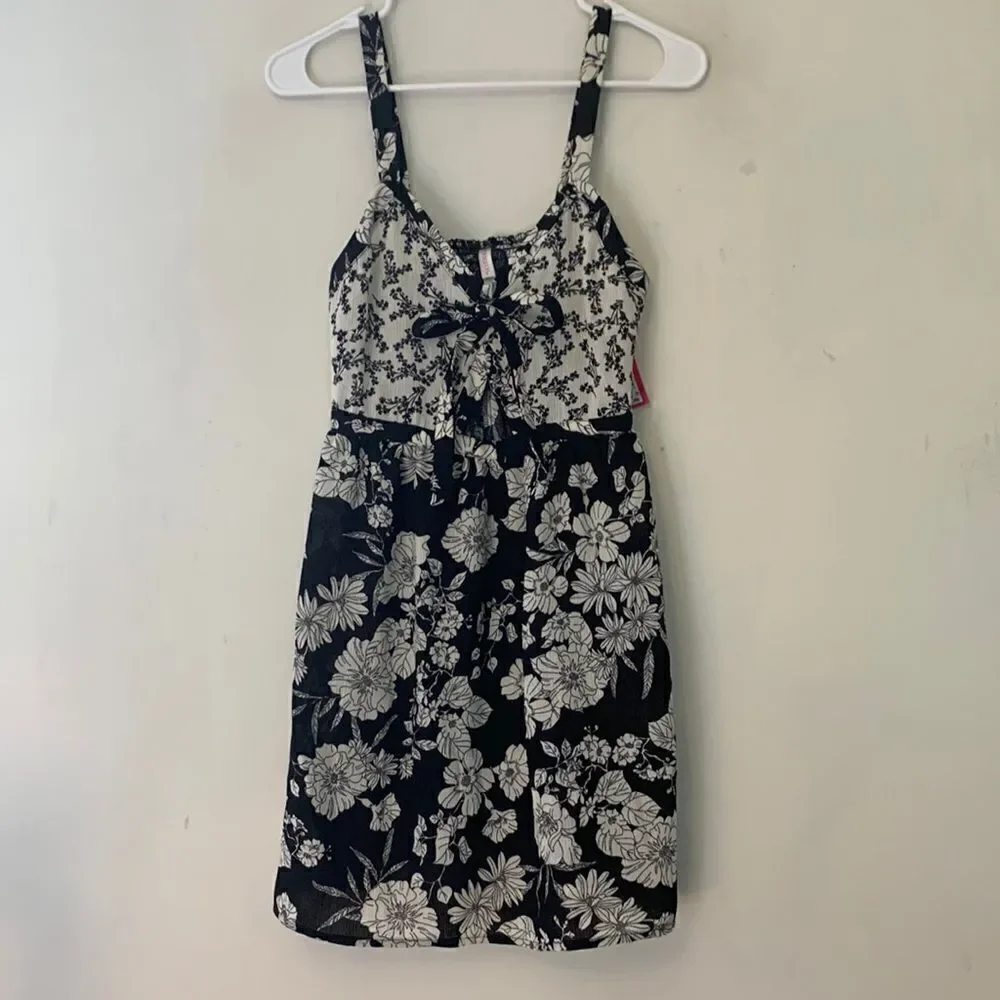 XHILARATION DRESS Black and white floral sundress Size XS NWT
